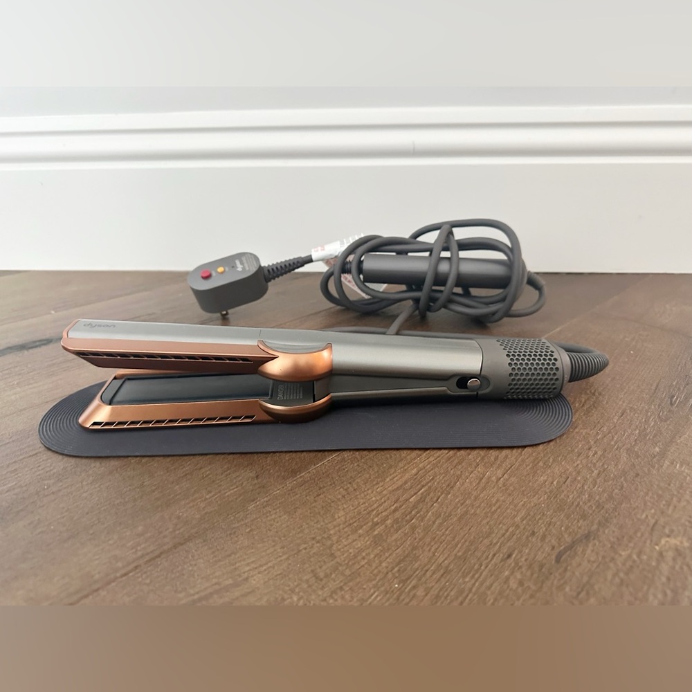 Dyson Airstrait Hair Straightener
